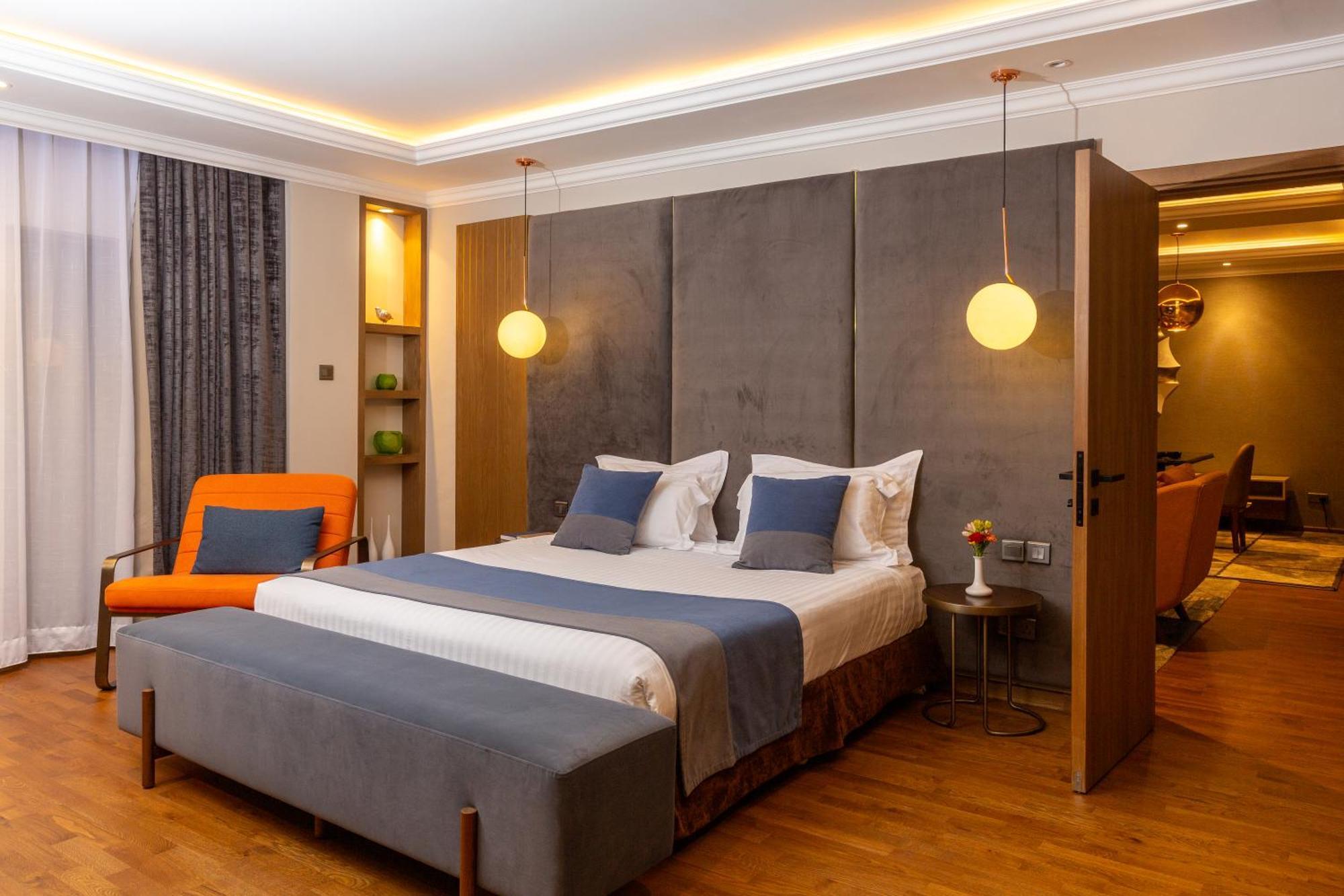 Alba Hotel Meru Extérieur photo