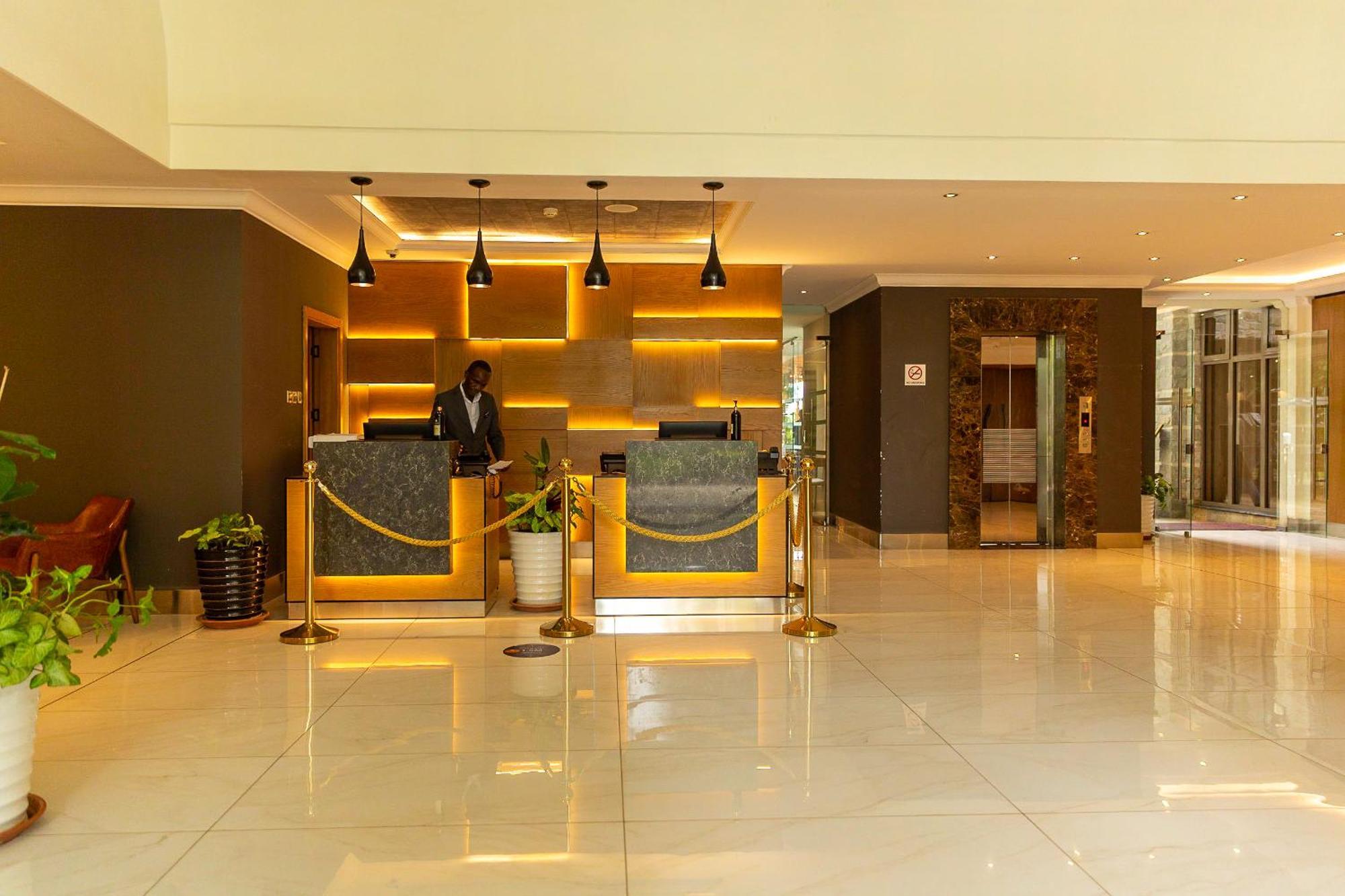 Alba Hotel Meru Extérieur photo