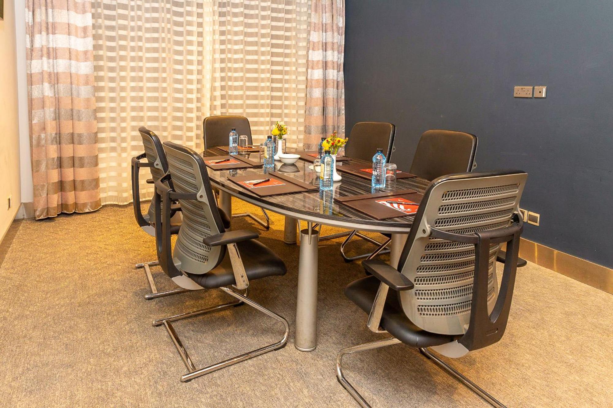Alba Hotel Meru Extérieur photo