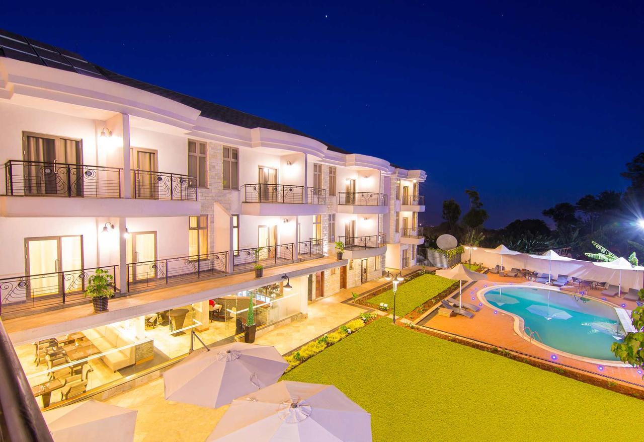 Alba Hotel Meru Extérieur photo